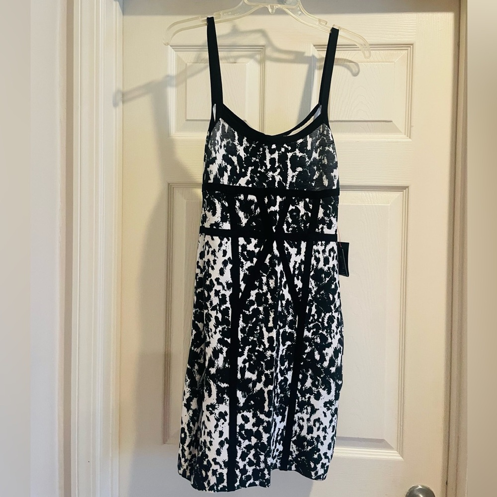 Bebe Leopard Bandage Corset Dress - Picture 4 of 6
